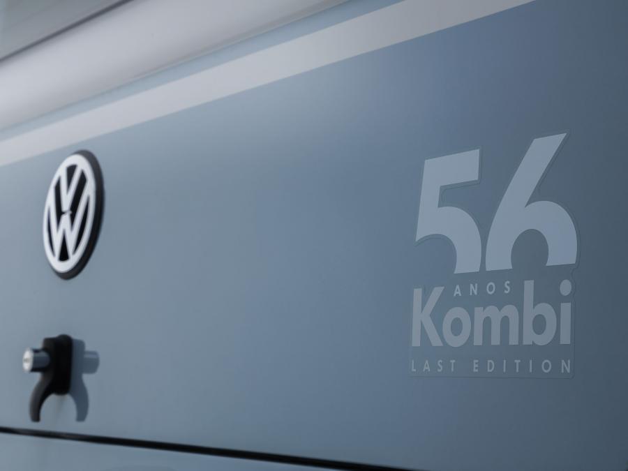  Volkswagen Kombi Last Edition 2013 года  (фото 41 из 43)